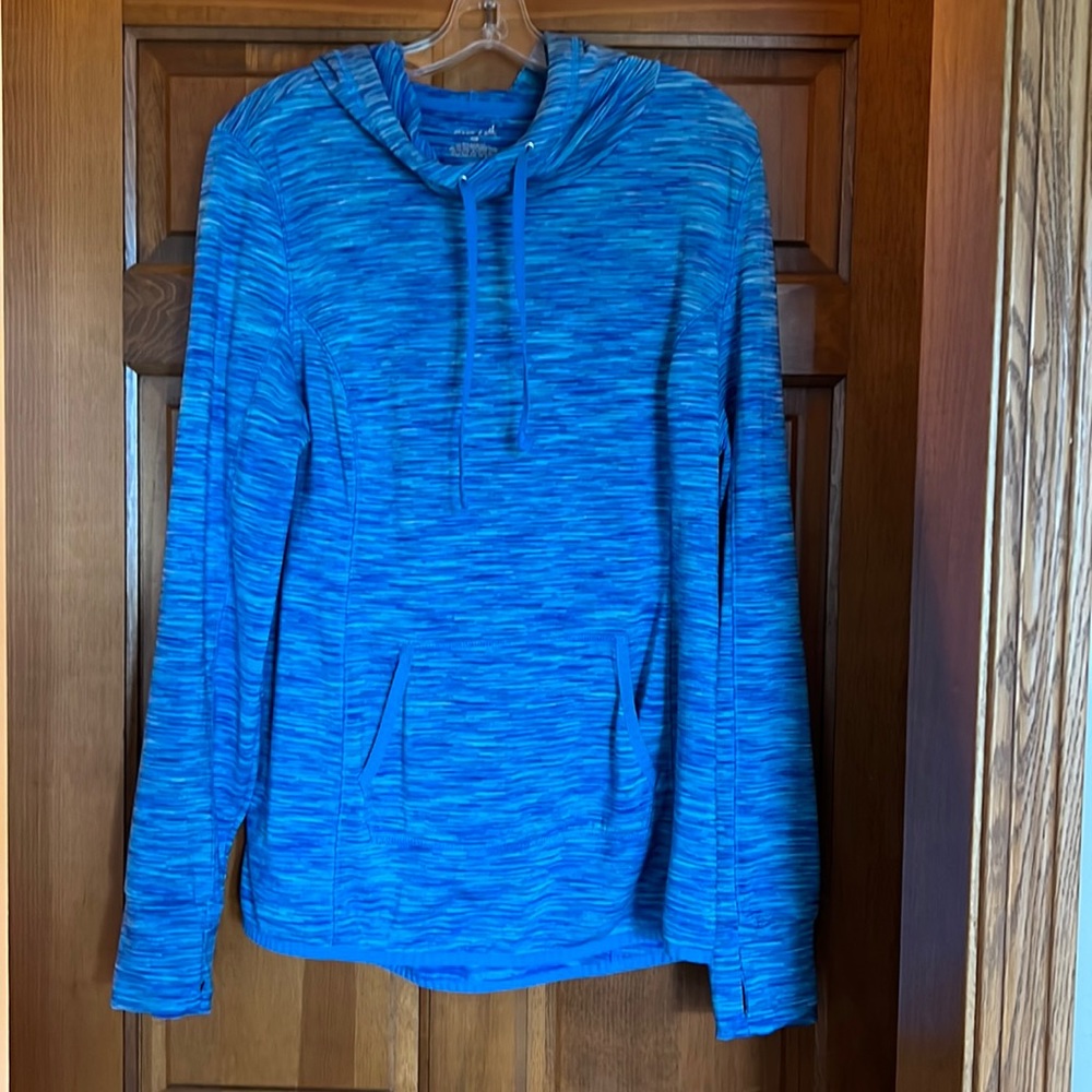Soft & stretchy blue exertek hoodie w thumb holes